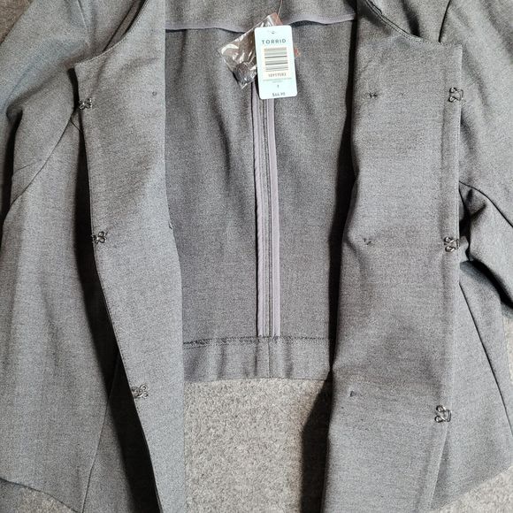 NWT Torrid Military Style Jacket Blazer Size 2=2X Gray Stretch Ponte Knit - Picture 8 of 11